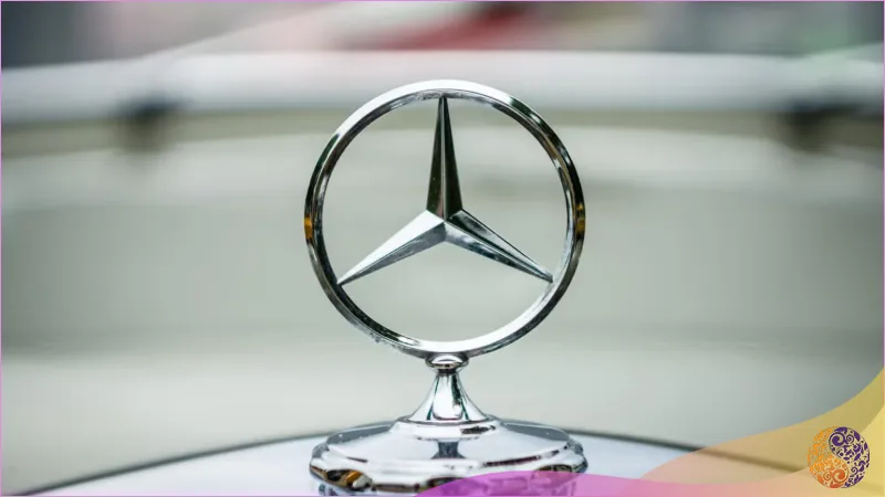 مرسدس بنز (Mercedes-Benz)